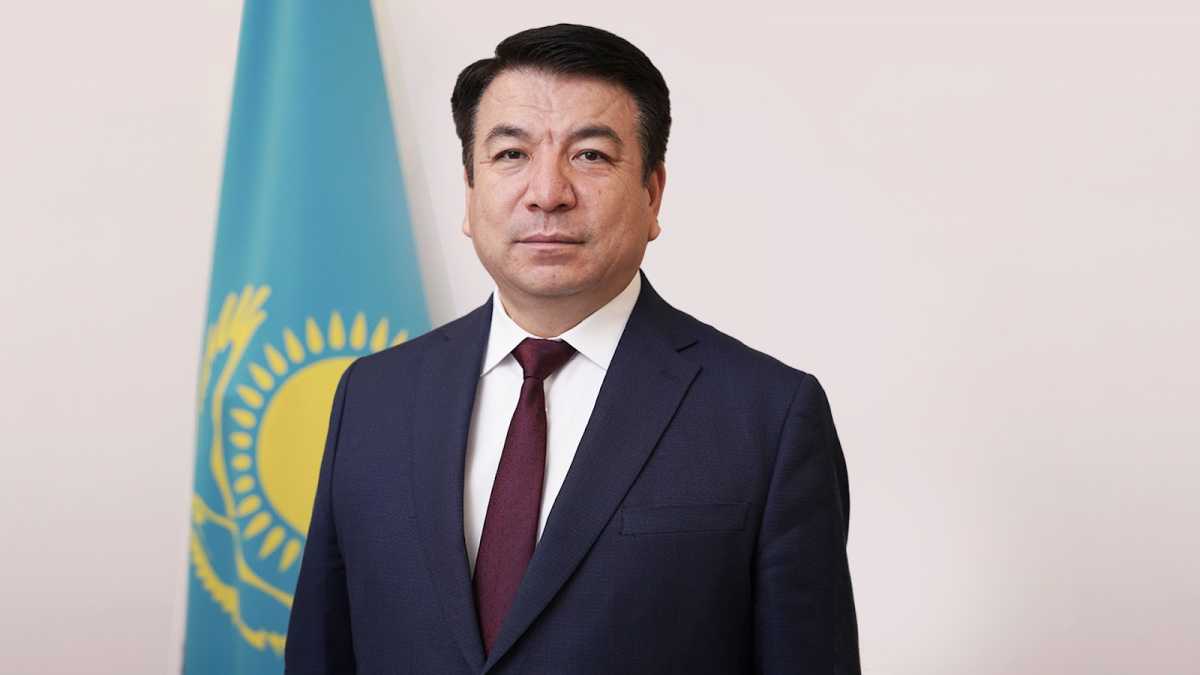 Гани Бейсембаев освобождён от должности министра просвещения РК