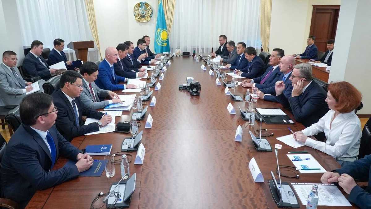 Роман Скляр провёл встречу с представителями Ассоциации турецких и казахстанских бизнесменов