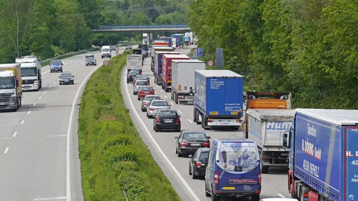 Граница между Казахстаном и Россией будет закрыта на один год