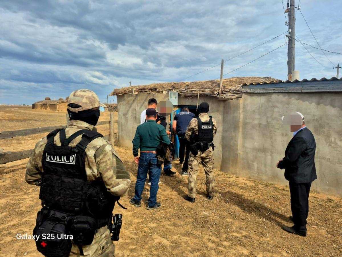 Арсенал оружия и боеприпасов обнаружили в ЗКО