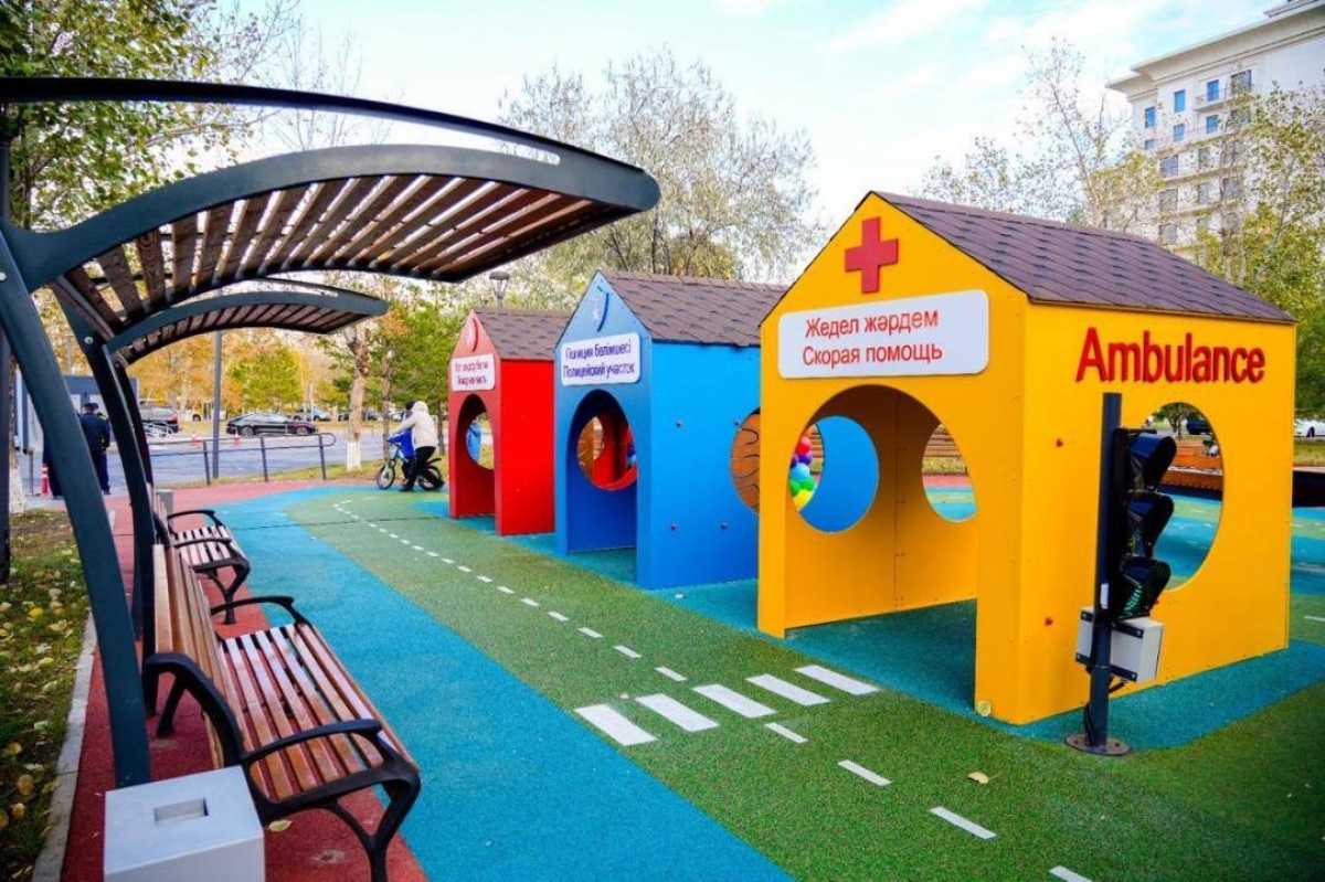 В Астане открылась новая инклюзивная игровая площадка для детей с особыми потребностями