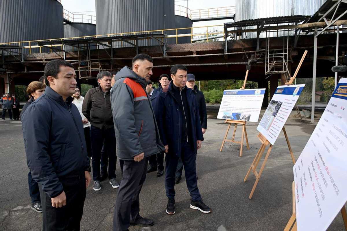 Поддержка промышленности и новые рабочие места: аким Алматы проверил работу ведущих предприятий города