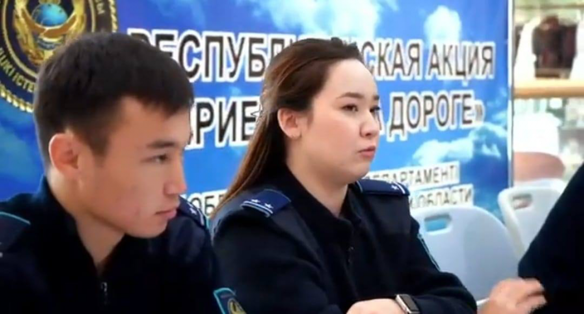 В Атырауской области полицейские ответили на сотни вопросов в рамках акции «Приёмная на дороге»