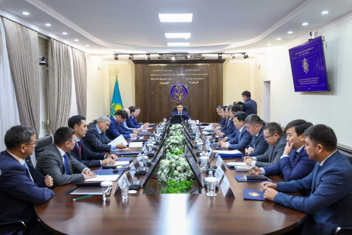 В Шымкенте обсудили меры по увеличению собственных доходов бюджета