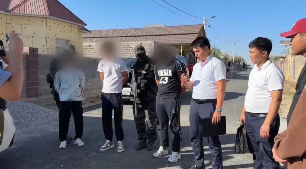 Наркосбытчиков с крупной партией «синтетики» задержали в Шымкенте