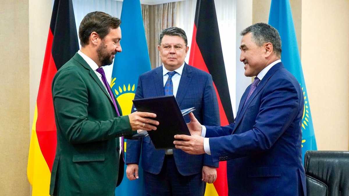 Канат Бозумбаев провёл встречу с руководством German Water Partnership: подписано соглашение о стратегическом водном партнёрстве