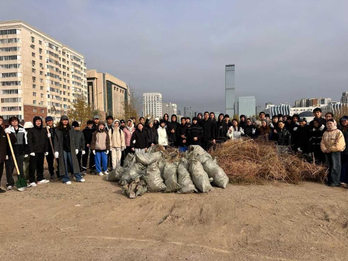 Столичные студенты приняли участие в акции «Таза Қазақстан» в Астане