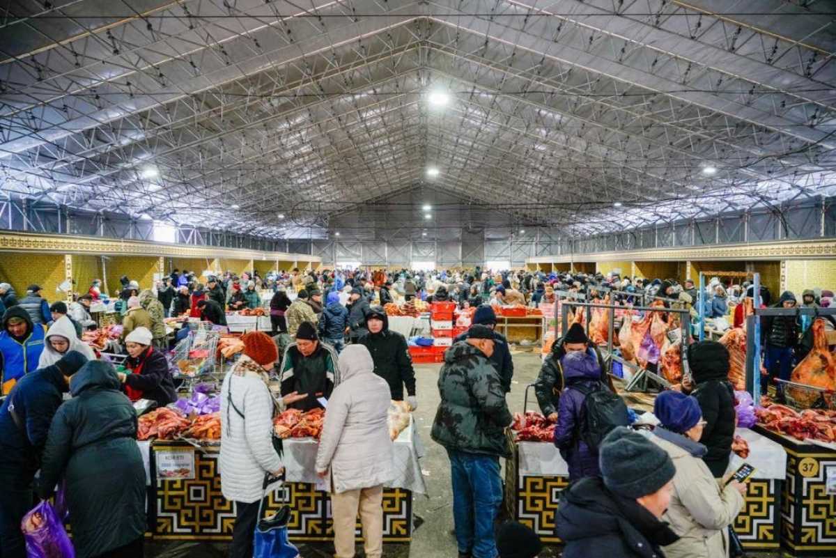 Доступные цены и 700 тонн свежих продуктов: в Астане прошла ярмарка аграриев из Карагандинской и Восточно-Казахстанской областей