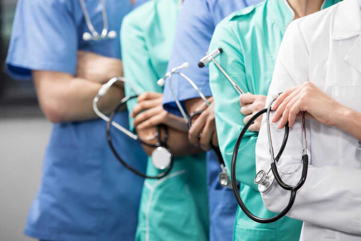 Прокуратура добилась выплаты 105 млн тг медикам Астаны