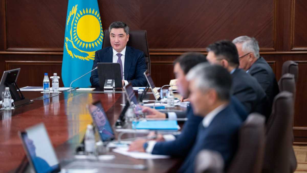 Олжас Бектенов поручил принимать более действенные меры реагирования за нарушения противопожарных правил