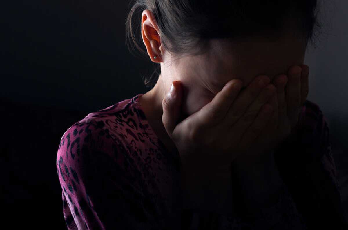 15-летняя девочка родила от пожилого родственника в Туркестанской области: началось расследование