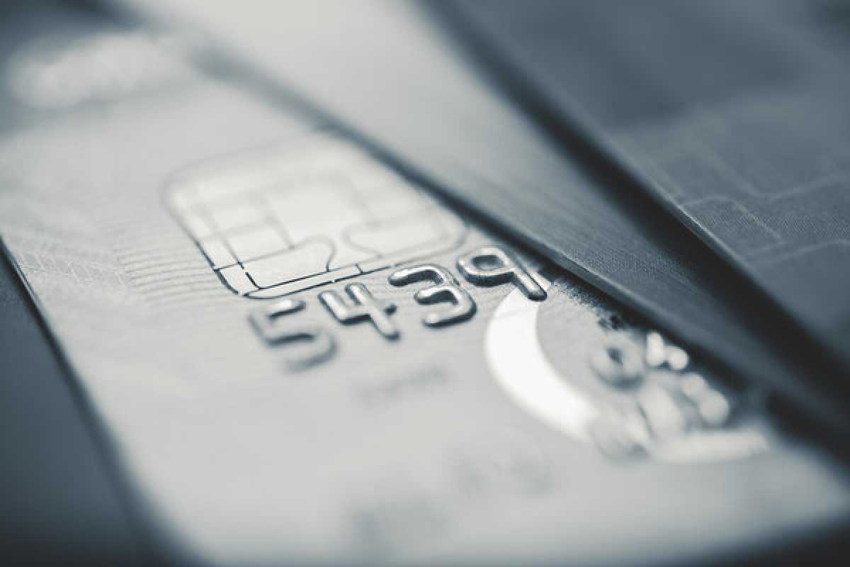 Отдал карту мошенникам – получи срок: в Казахстане завели первые уголовные дела за «дропперство»