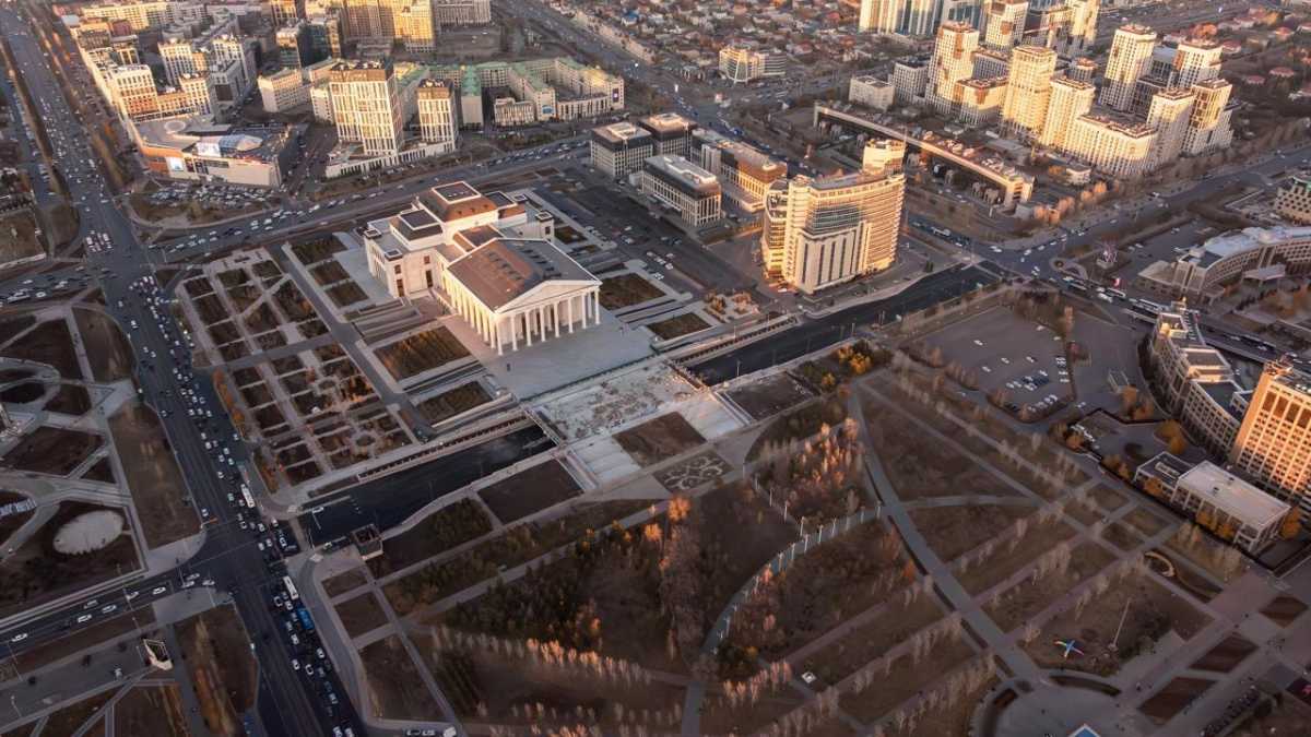 В Астане открыли движение по улице Кунаева после реконструкции