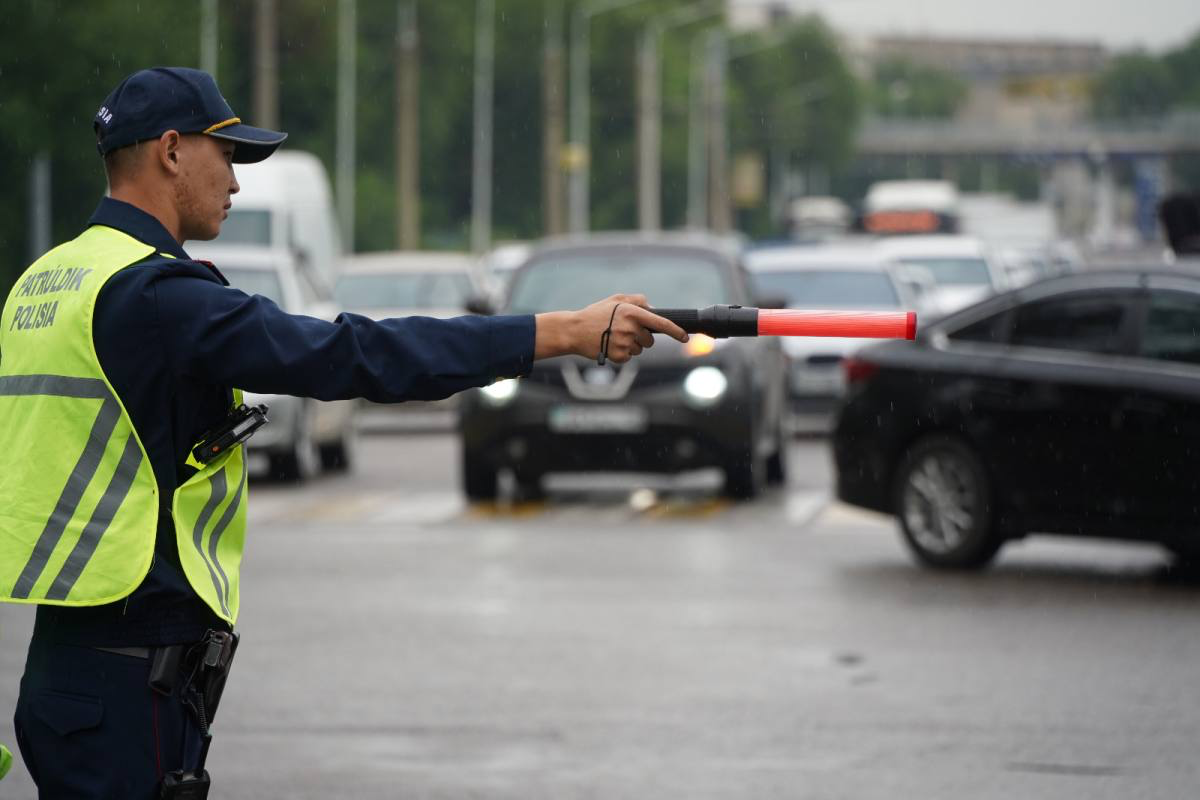 Полицейские усилили меры безопасности перед концертом Кайрата Нуртаса в Алматы