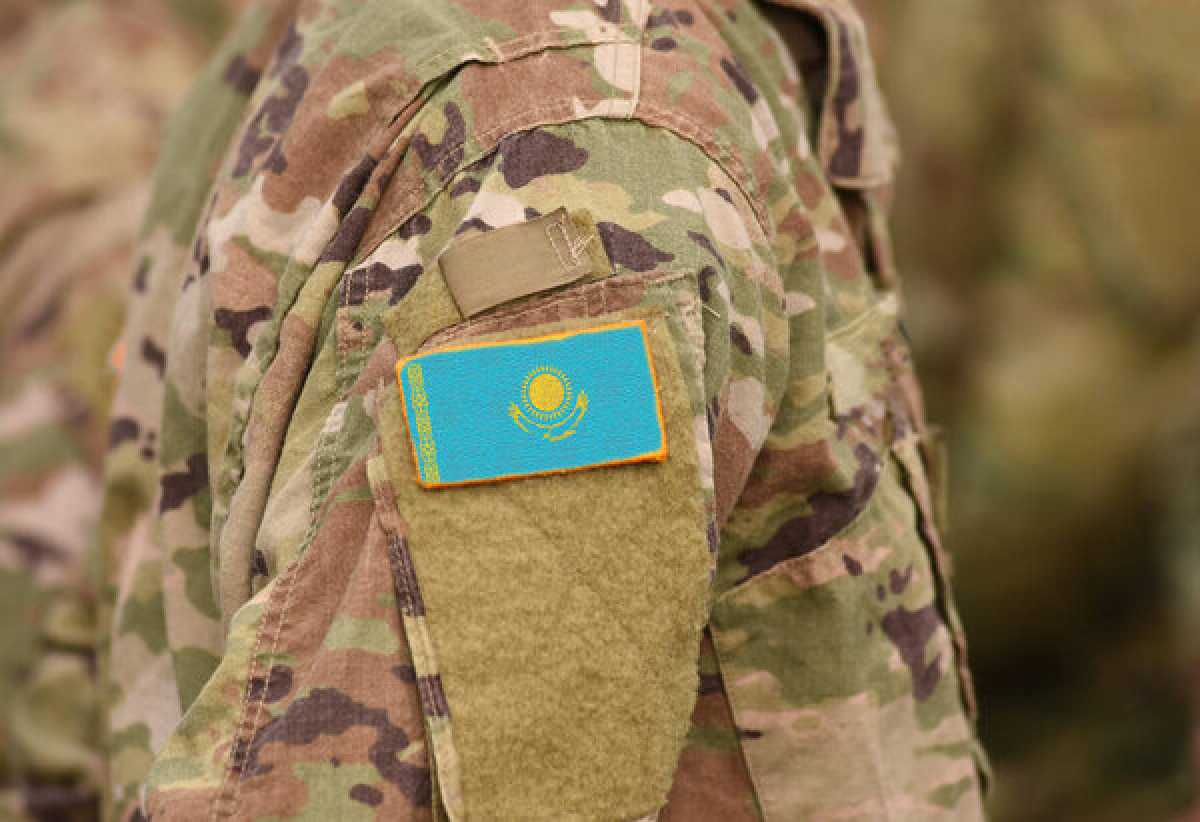 Доверяют ли казахстанцы армии и боятся ли военных конфликтов – исследование