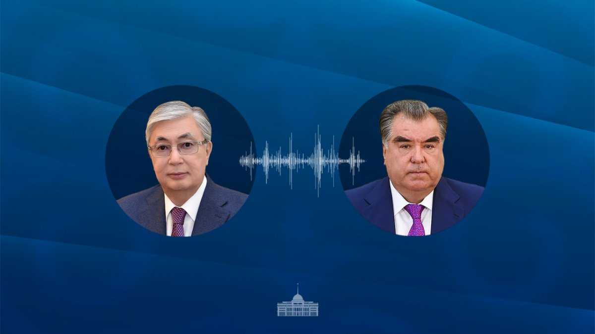 Токаев поздравил президента Таджикистана с днем рождения