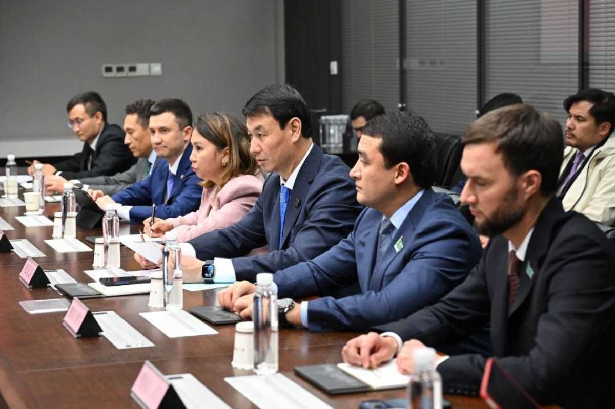 Аким Алматы обсудил перспективы сотрудничества с крупной строительной корпорацией Китая