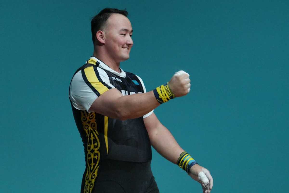 Казахстанский штангист Нургиса Адилетулы победил рекордсмена мира и завоевал «золото» Исламиады-2025