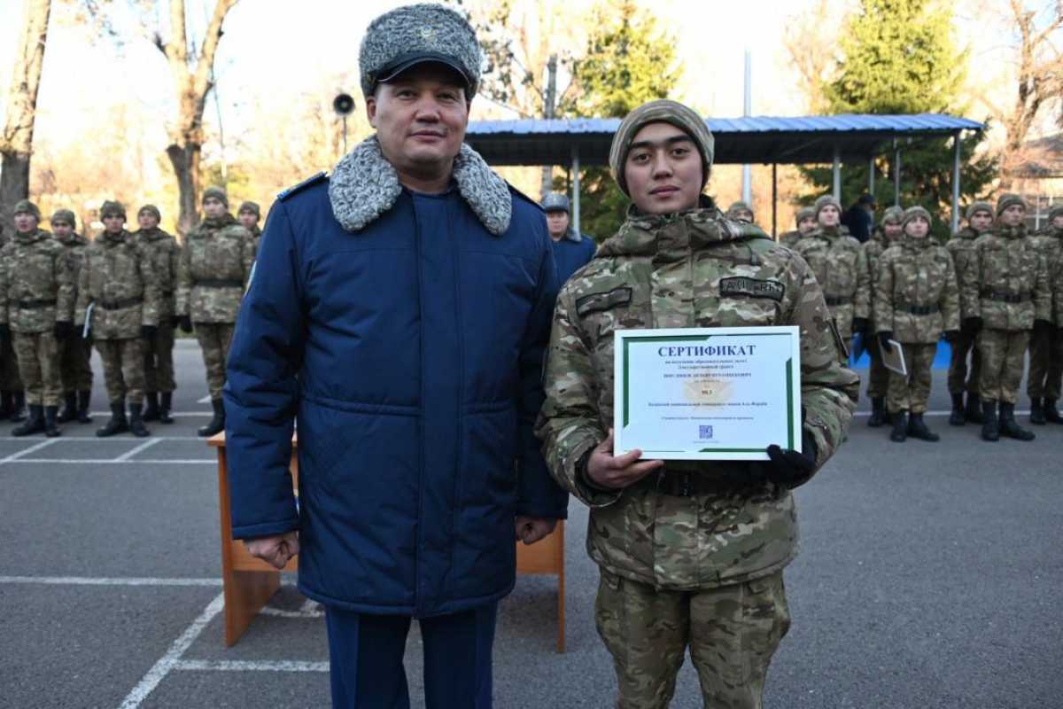 От службы – к студенческой скамье: солдаты военного вуза получили образовательные гранты