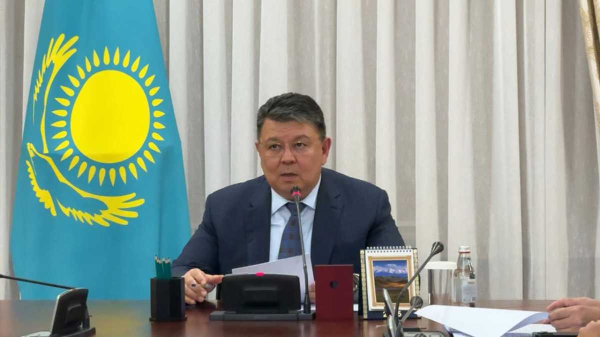 Семьям погибших при пожаре в частном доме в Туркестанской области будет оказана вся необходимая помощь – Канат Бозумбаев