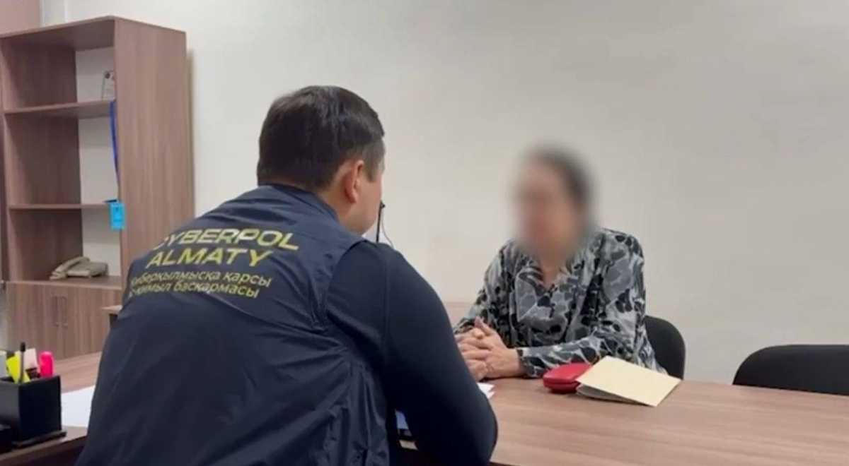 В Алматы полицейские предотвратили крупное интернет-мошенничество и спасли пенсионерку от потери всех сбережений