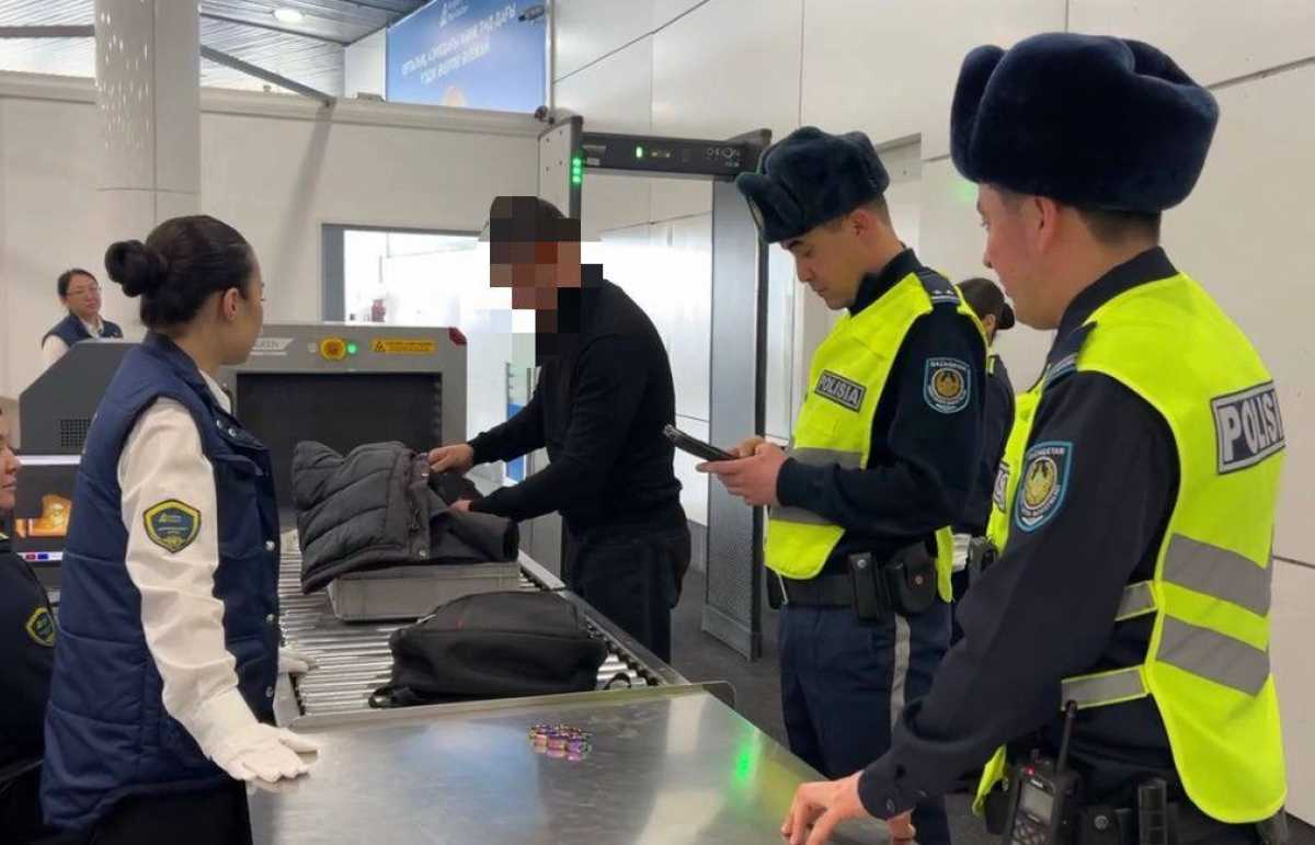 Студента с опасным предметом задержали в аэропорту Алматы