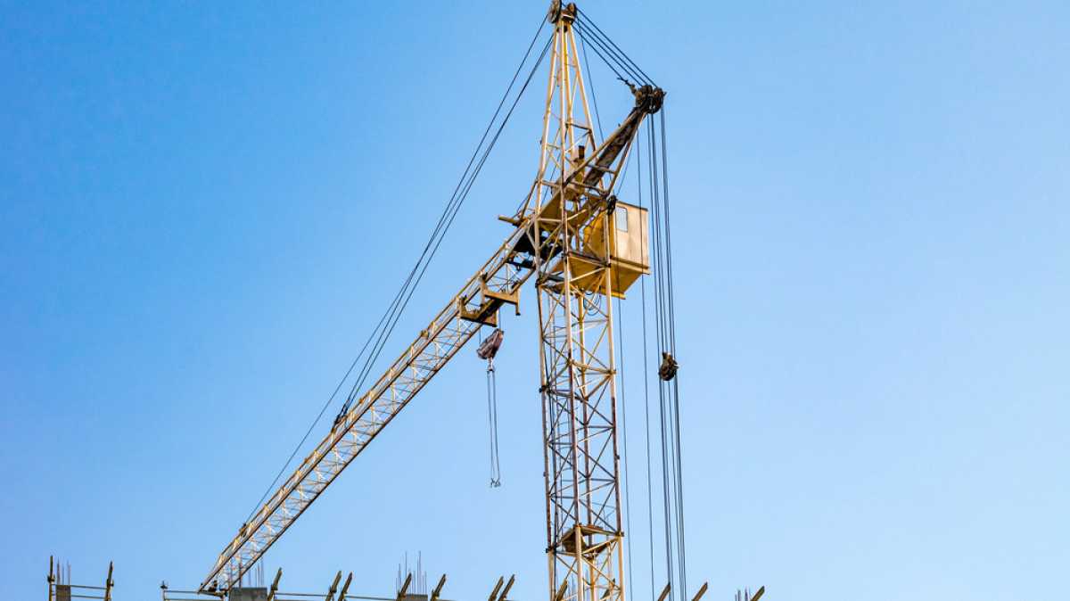 В Астане трое строителей сорвались с высоты: полиция начала расследование