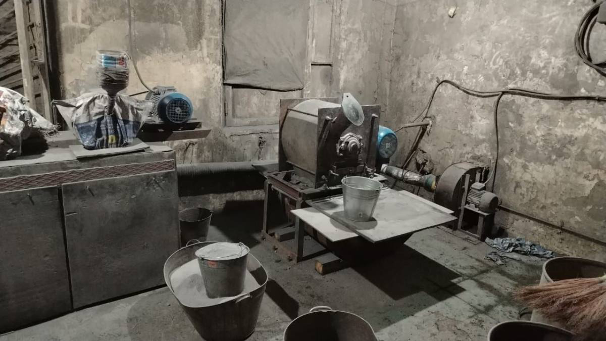 Две бригады старателей задержали в подпольных цехах в Акмолинской области