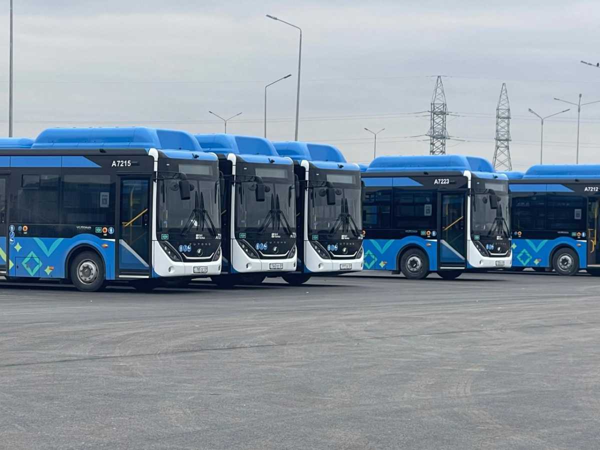 Год рабочих профессий: как в Астане выбирали лучших водителей общественного транспорта