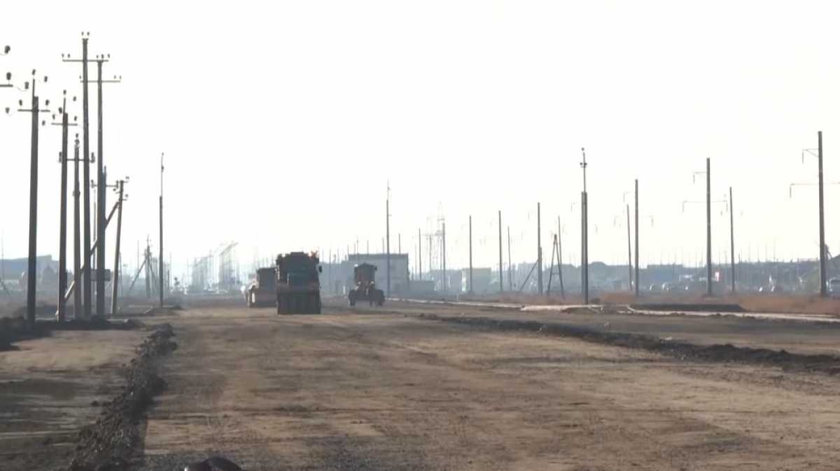 В Атырау восемь лет не могут завершить ремонт 10-километровой дороги