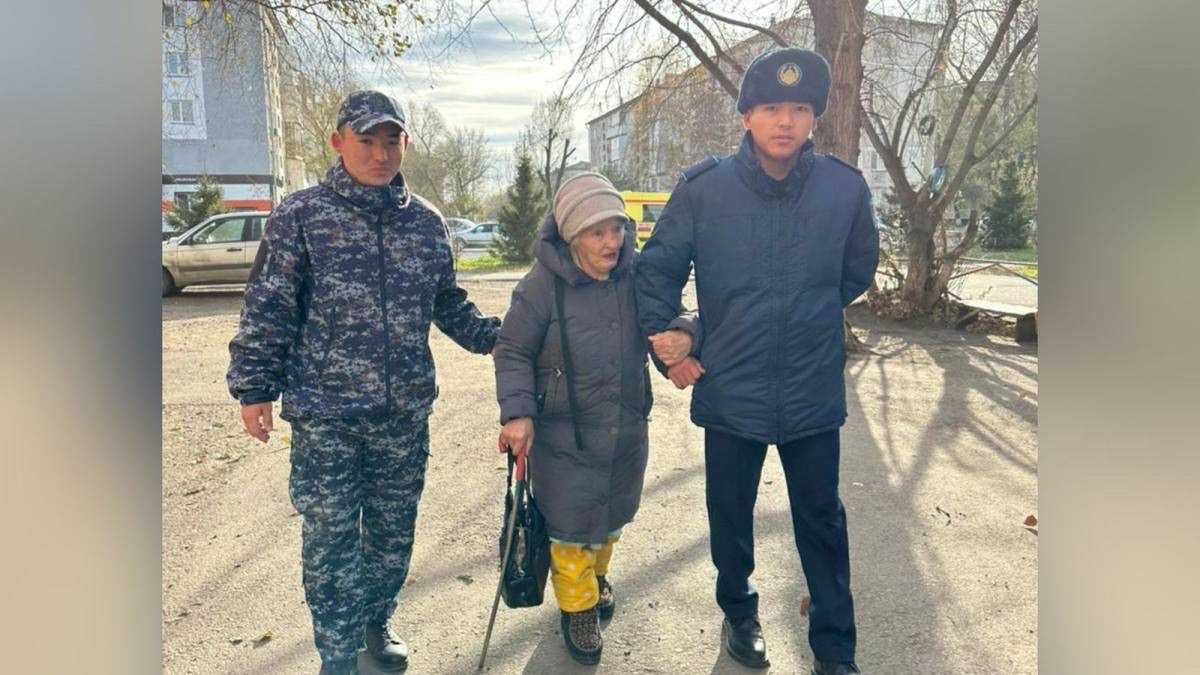 Полицейские помогли заблудившейся пенсионерке вернуться домой в Петропавловске