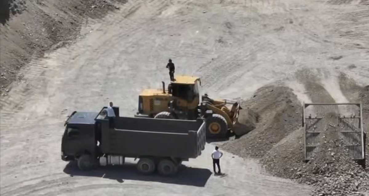 Незаконную добычу полезных ископаемых выявили в Туркестанской области: чиновников привлекли к ответственности