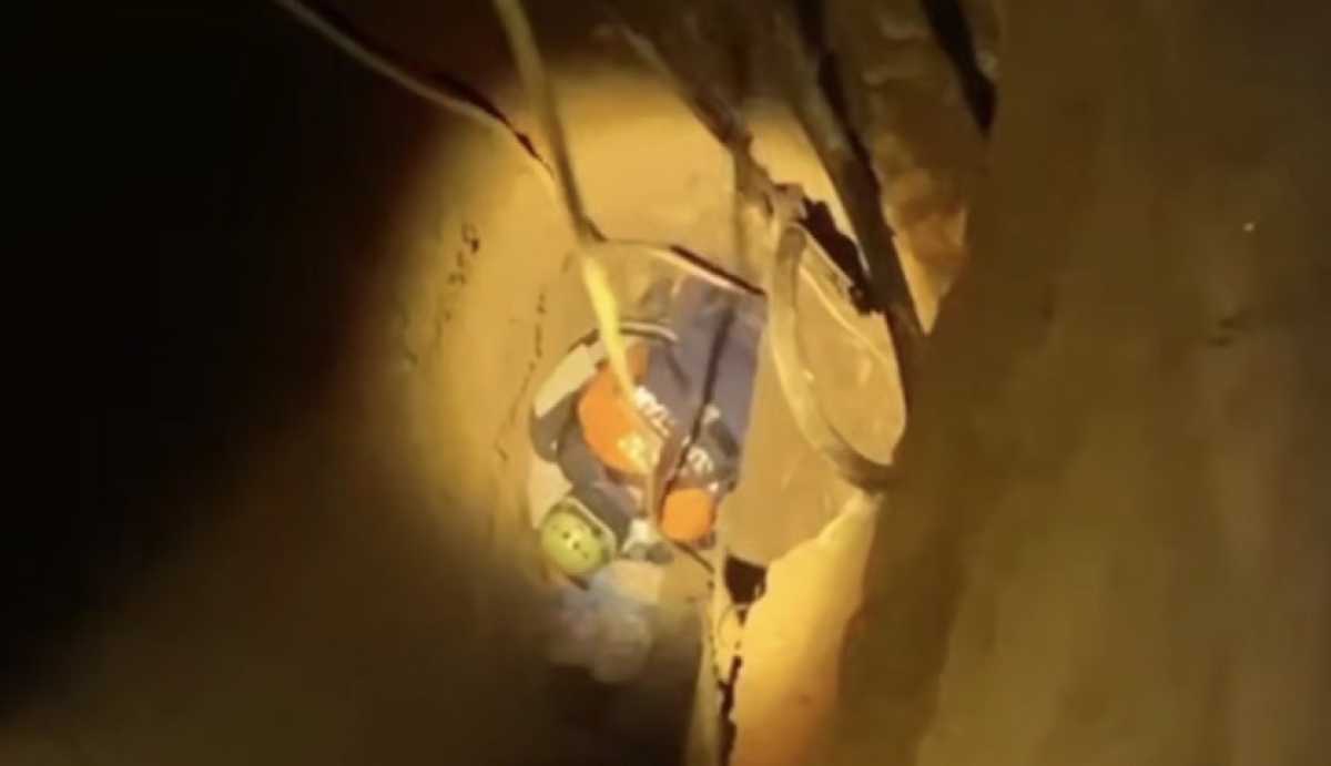 Мужчину, упавшего в 14-метровый колодец, спасли в Талдыкоргане