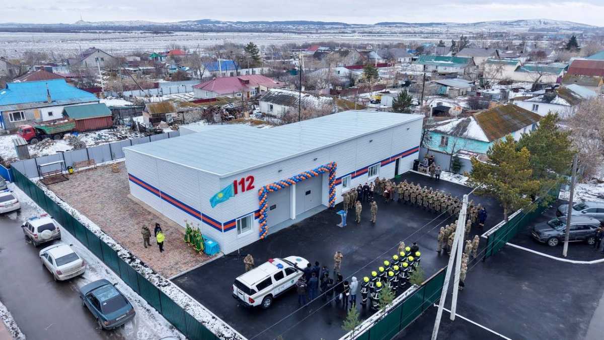 Глава МЧС открыл пожарное депо в одном из сёл Акмолинской области