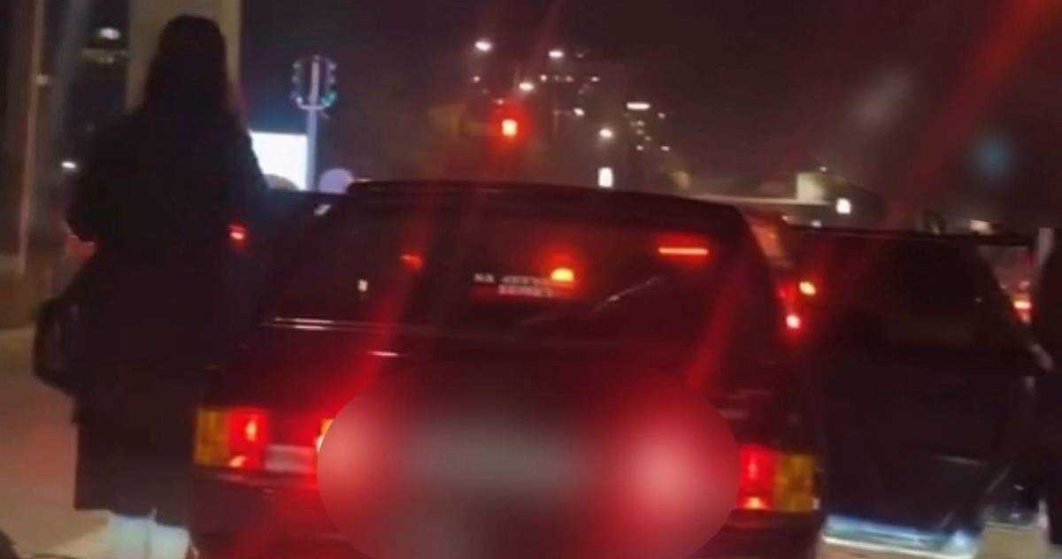 Танцы на перекрёстке: водителя и пассажиров наказали в Абайской области