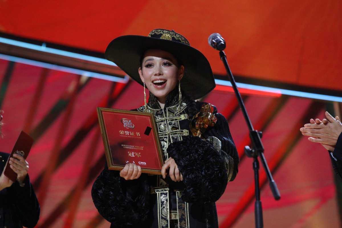 Певица из Монголии победила в международном конкурсе Silk Way Star