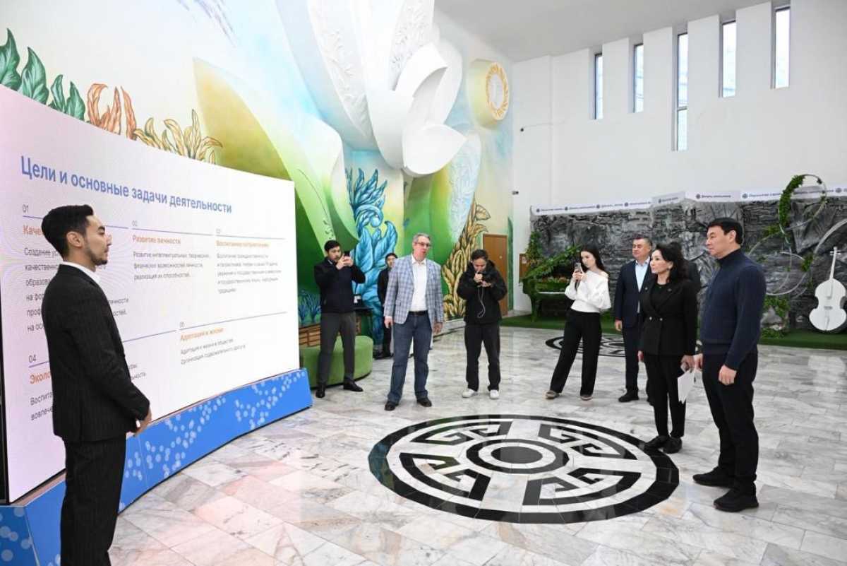 Дархан Сатыбалды ознакомился с деятельностью Дворца школьников и Музея Алматы