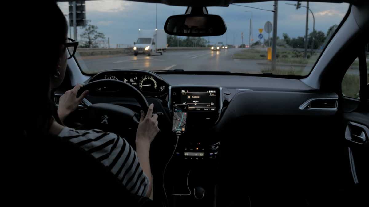 Пьяный актюбинец угнал такси после ссоры с водителем и попал под суд