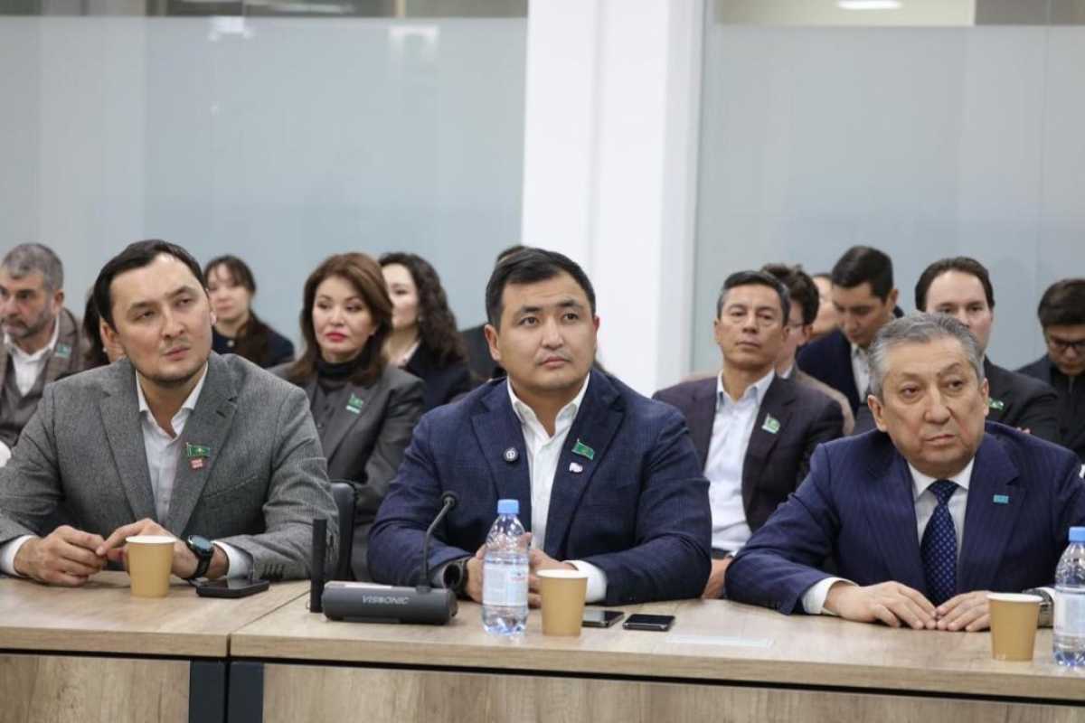 Депутаты и Общественный совет обсудили изменения в генплан Алматы