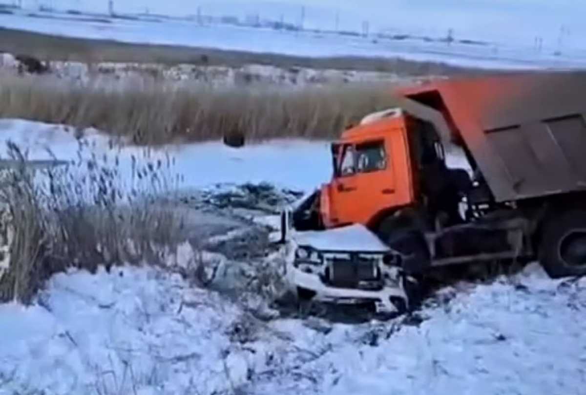 Два человека погибли в жутком ДТП в Павлодарской области