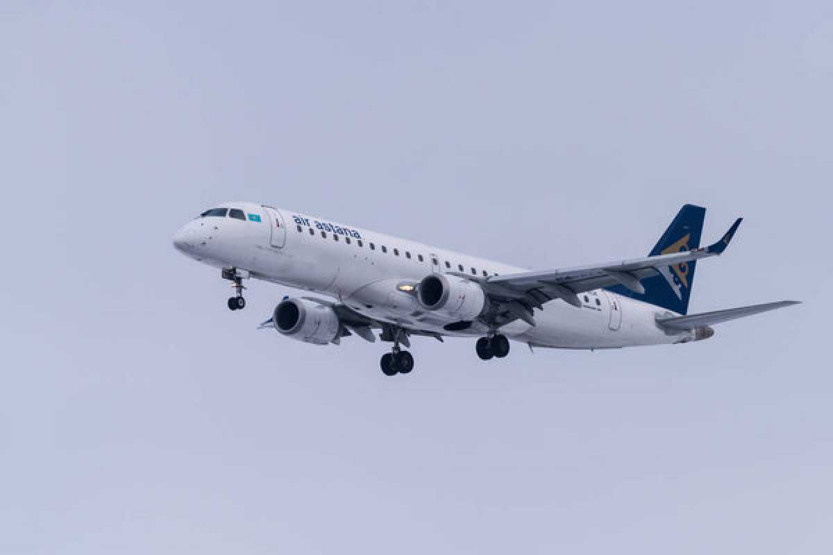 Самолёт Air Astana подал сигнал бедствия и экстренно сел в Алматы
