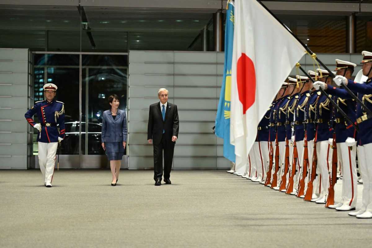 Токаева торжественно встретили в офисе премьер-министра Японии – фото