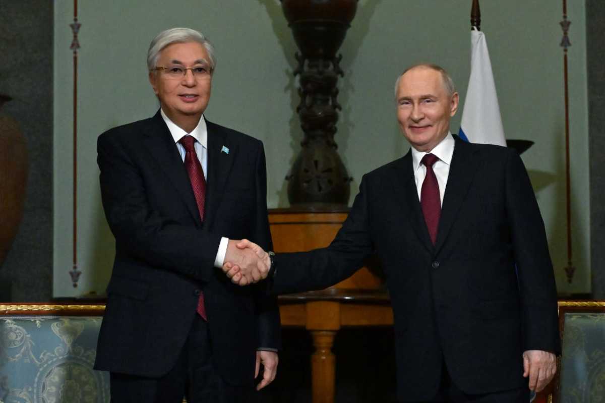 Токаев провёл встречу с Путиным