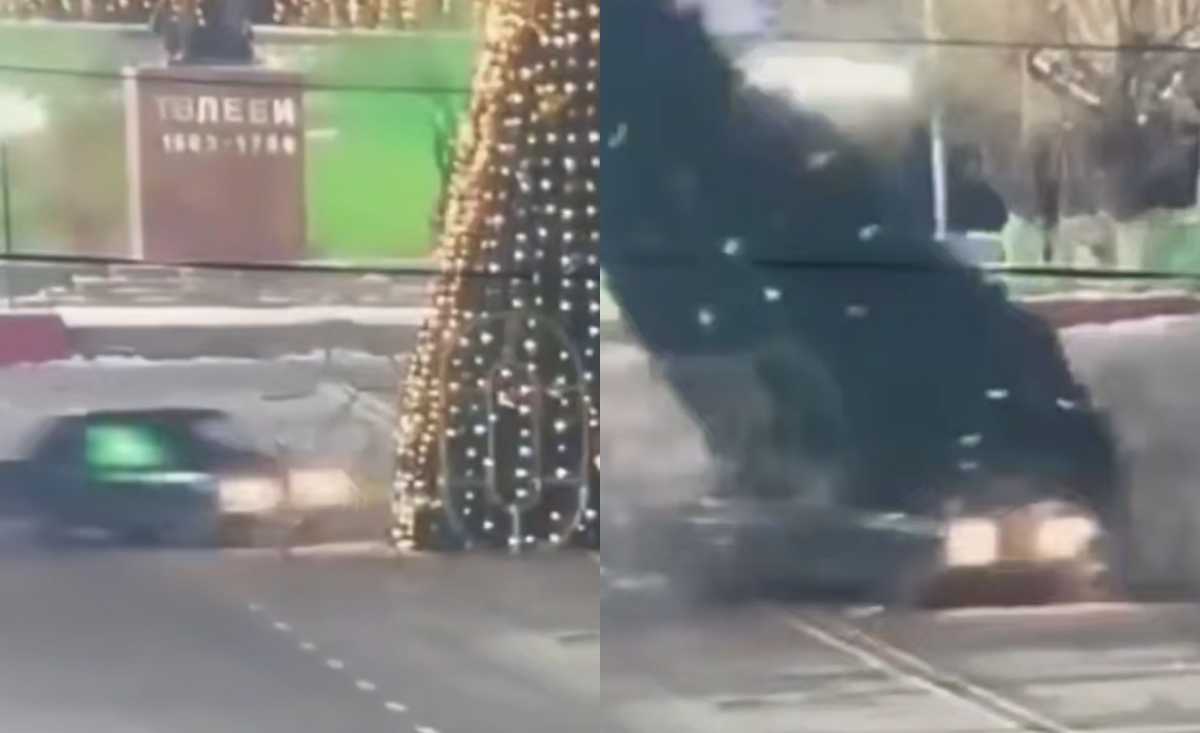 Водитель снёс новогоднюю ёлку в Туркестанской области