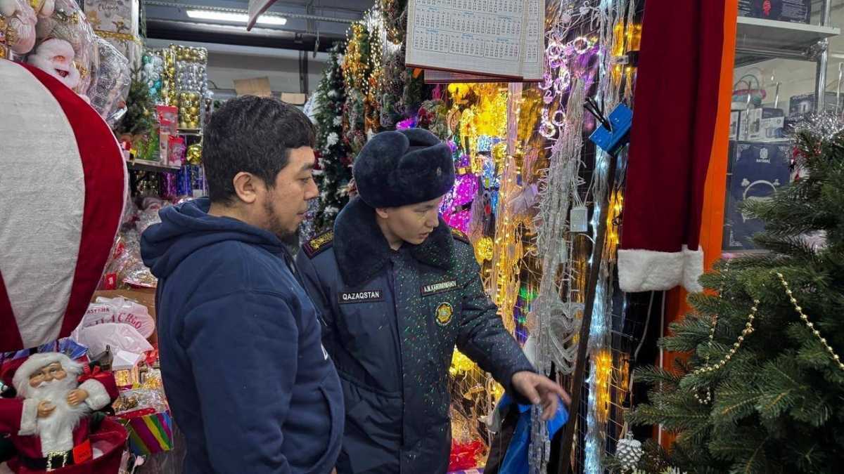 Спасатели Астаны напомнили о правилах использования пиротехники