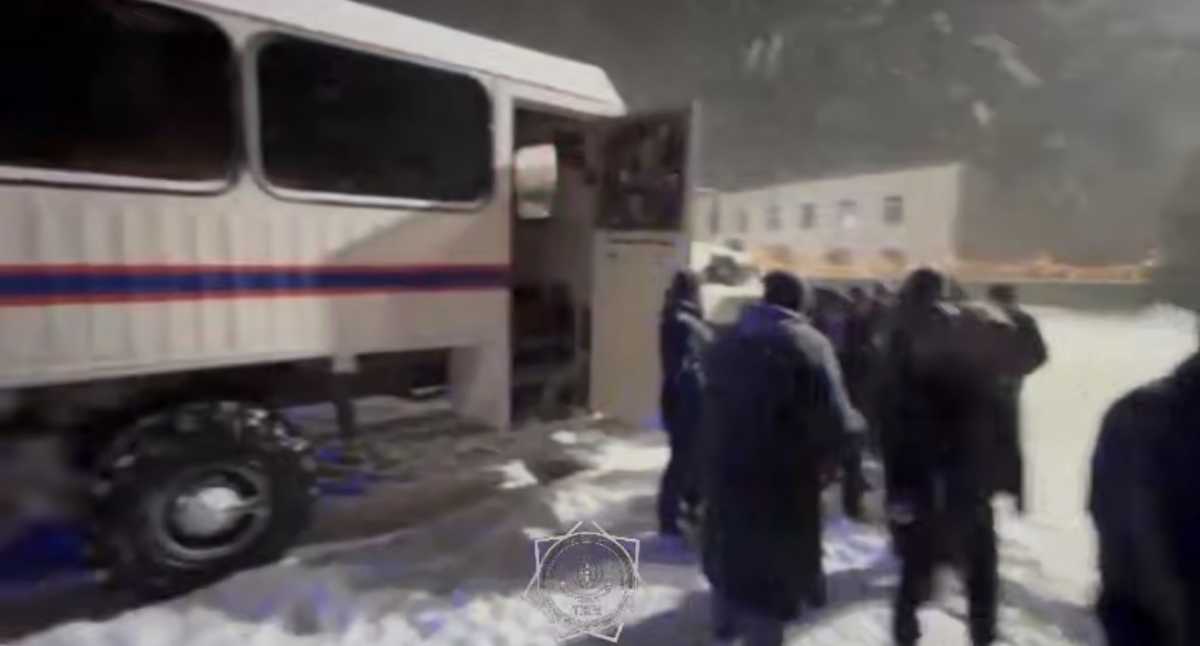 Более 100 человек эвакуировали в пункты обогрева в двух областях Казахстана