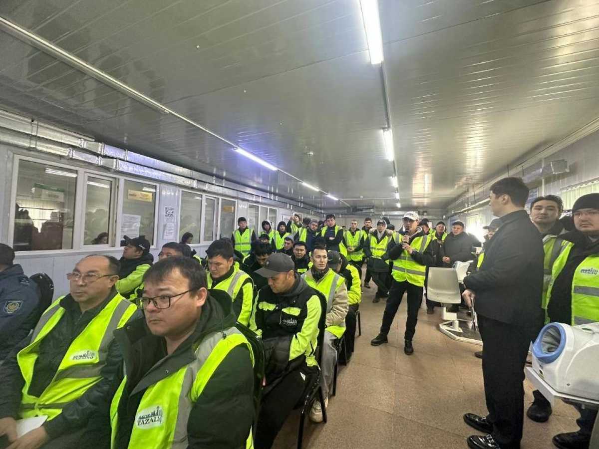 Год рабочих профессий: лучших водителя техники и механизатора определяли в Астане