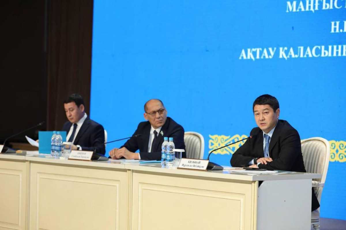 Нурдаулет Килыбай выслушал проблемы жителей города Актау