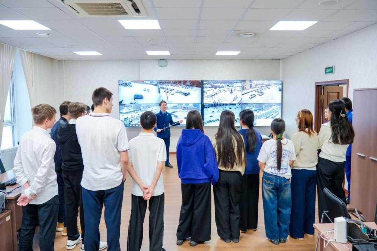 «Закон и порядок»: день открытых дверей провела для школьников прокуратура Астаны