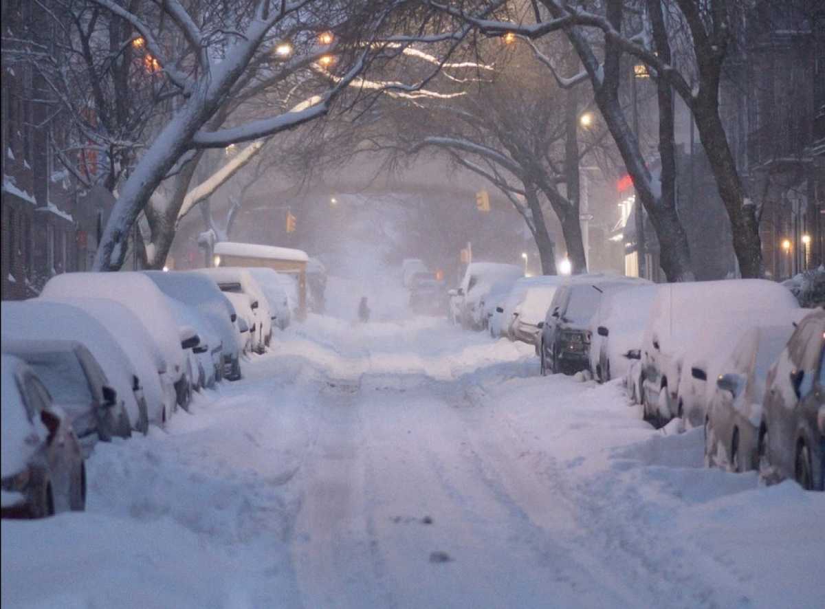 Снег, дождь и сильный ветер: Атлантический циклон накроет Казахстан